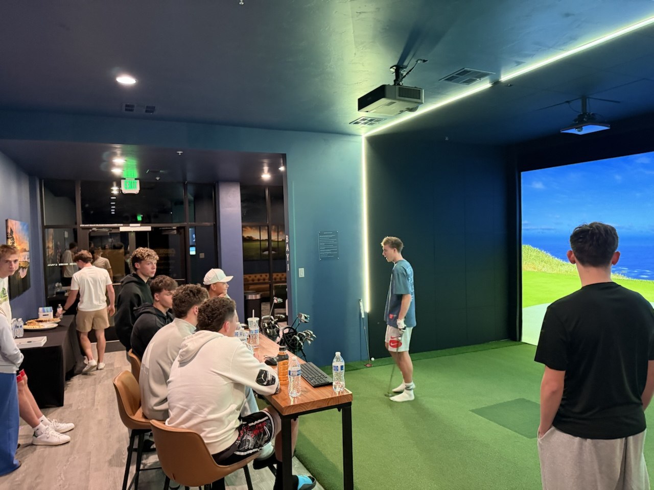 Tropical course swing